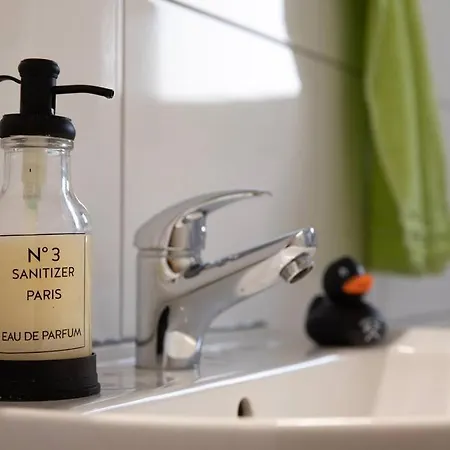 Modern Und Stilvoll Zwischen Innenstadt Und Rue