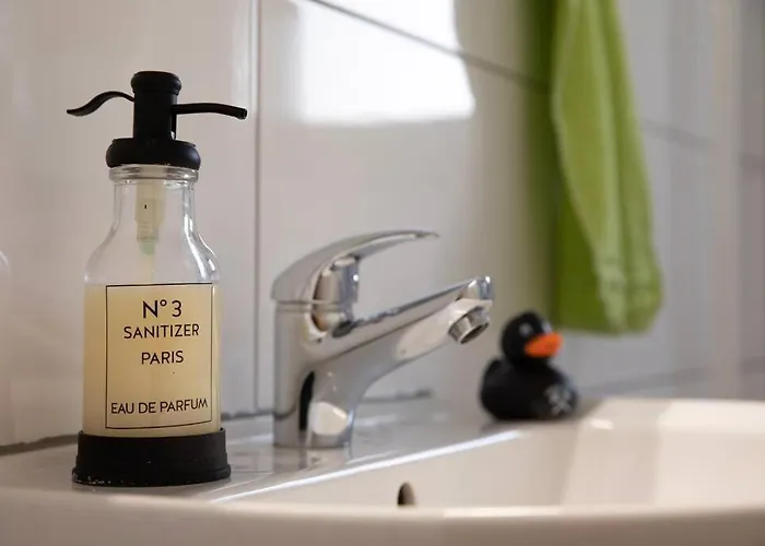 Modern Und Stilvoll Zwischen Innenstadt Und Rue