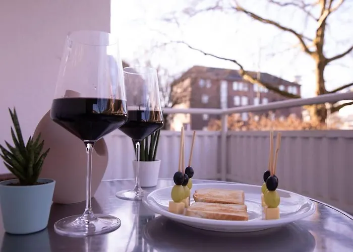 Modern Und Stilvoll Zwischen Innenstadt Und Rue *